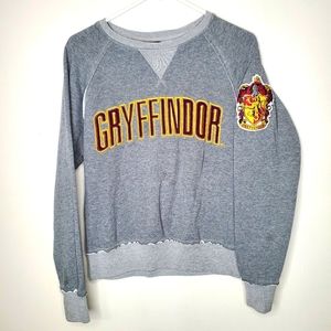 7) UNIVERSAL GRYFFINDOR Sweater 🧙🏻‍♂️🦁⚡ Sz. XS